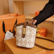 Load image into Gallery viewer, YB On Sale New Fashion Printed Women's Commuter Bag, Water Bucket Bag, Versatile and Elegant Straddle Bag