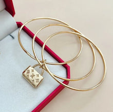 Load image into Gallery viewer, YB Stainless steel 24k LV Lock 3 in 1 bangles non tarnish hypoallergenic Fashion Jewelry ON SALE