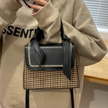 Load image into Gallery viewer, YB NEW ARRIVAL Korean Cute Style Fashion Ladies Sling Bag On Sale (XH18)
