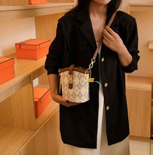 Load image into Gallery viewer, YB On Sale New Fashion Printed Women's Commuter Bag, Water Bucket Bag, Versatile and Elegant Straddle Bag
