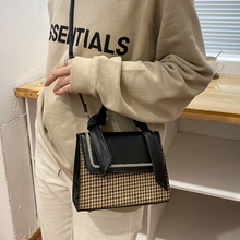 Load image into Gallery viewer, YB NEW ARRIVAL Korean Cute Style Fashion Ladies Sling Bag On Sale (XH18)
