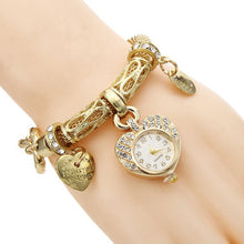 Load image into Gallery viewer, Gold Heart Chain Fashion Watch
