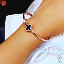 Load image into Gallery viewer, ON SALE Lucky Clover design elegant women&#39;s bracelet
