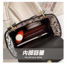 Load image into Gallery viewer, YB New Design High Quality Canvas Fashion Bag On Sale_01
